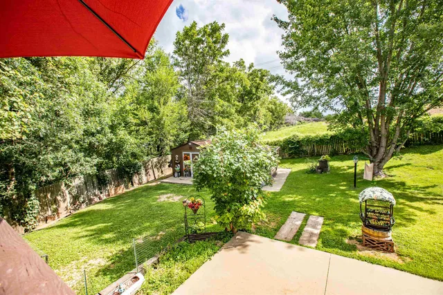 $295,000 | 100 Jentz Drive, Potosi, WI 53820