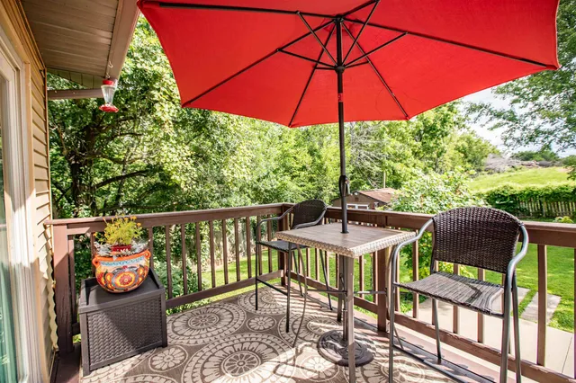 $295,000 | 100 Jentz Drive, Potosi, WI 53820