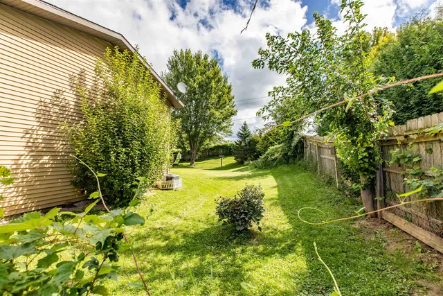 $295,000 | 100 Jentz Drive, Potosi, WI 53820