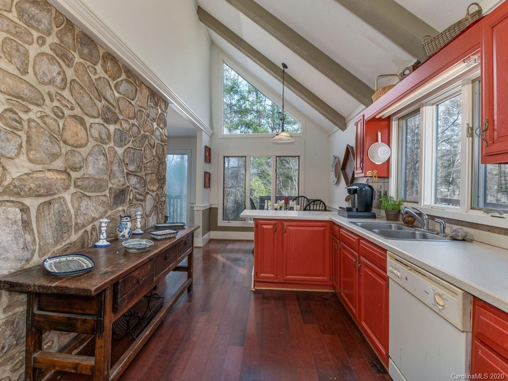 186 Ridgeway Road Lake Lure, NC 28746 - Photo 15 of 34 Gallery Image 15