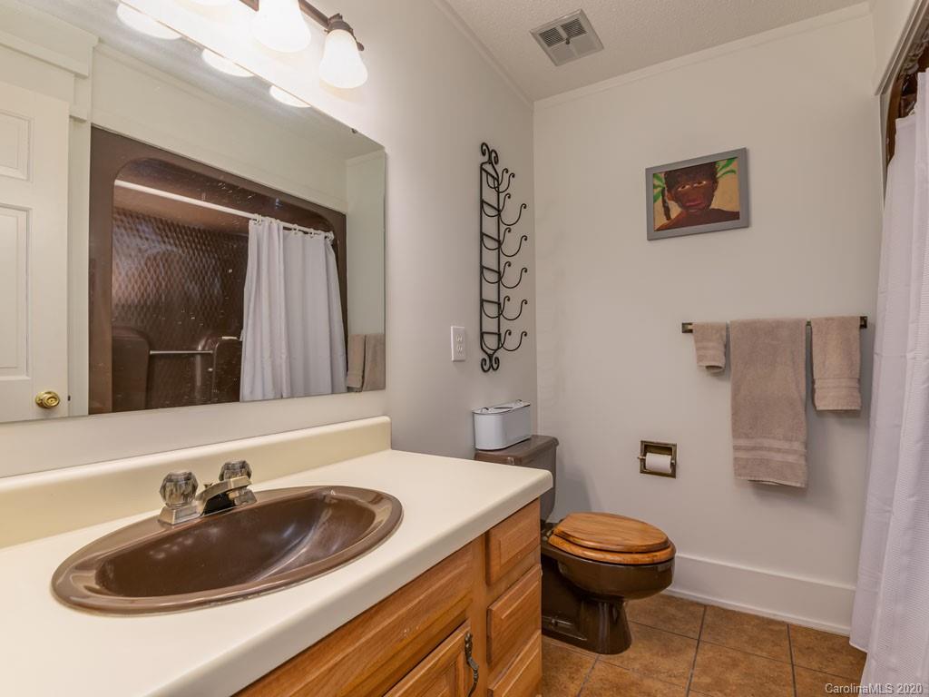 186 Ridgeway Road Lake Lure, NC 28746 - Photo 29 of 34 Gallery Image 29