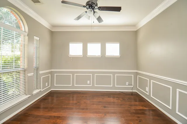 a view of livingroom with furniture and a fireplace
