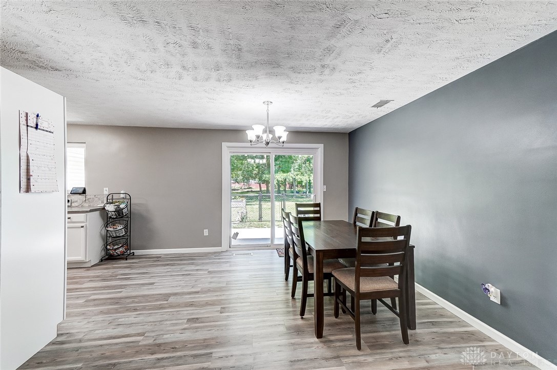 3959 Rexford Road Beavercreek, OH 45430 - Photo 13 of 53