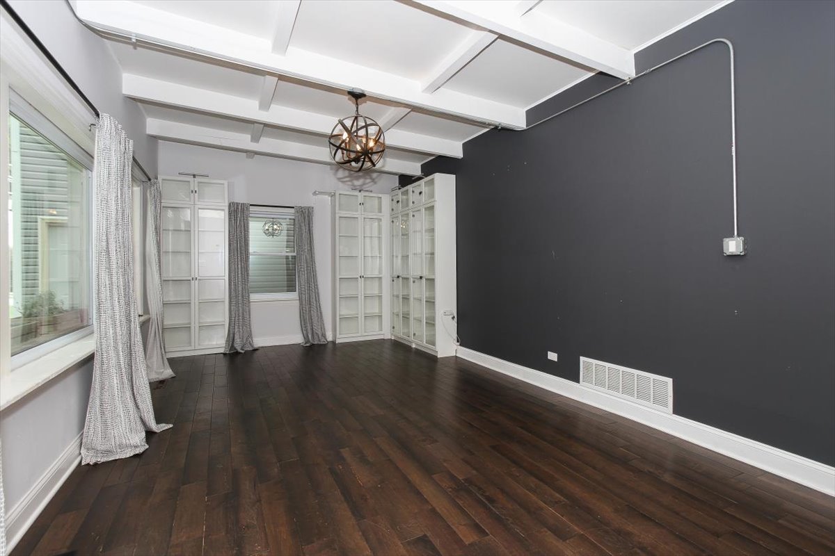 63 Fairway Road Lake Zurich, IL 60047 - Photo 5 of 33 Gallery Image 5