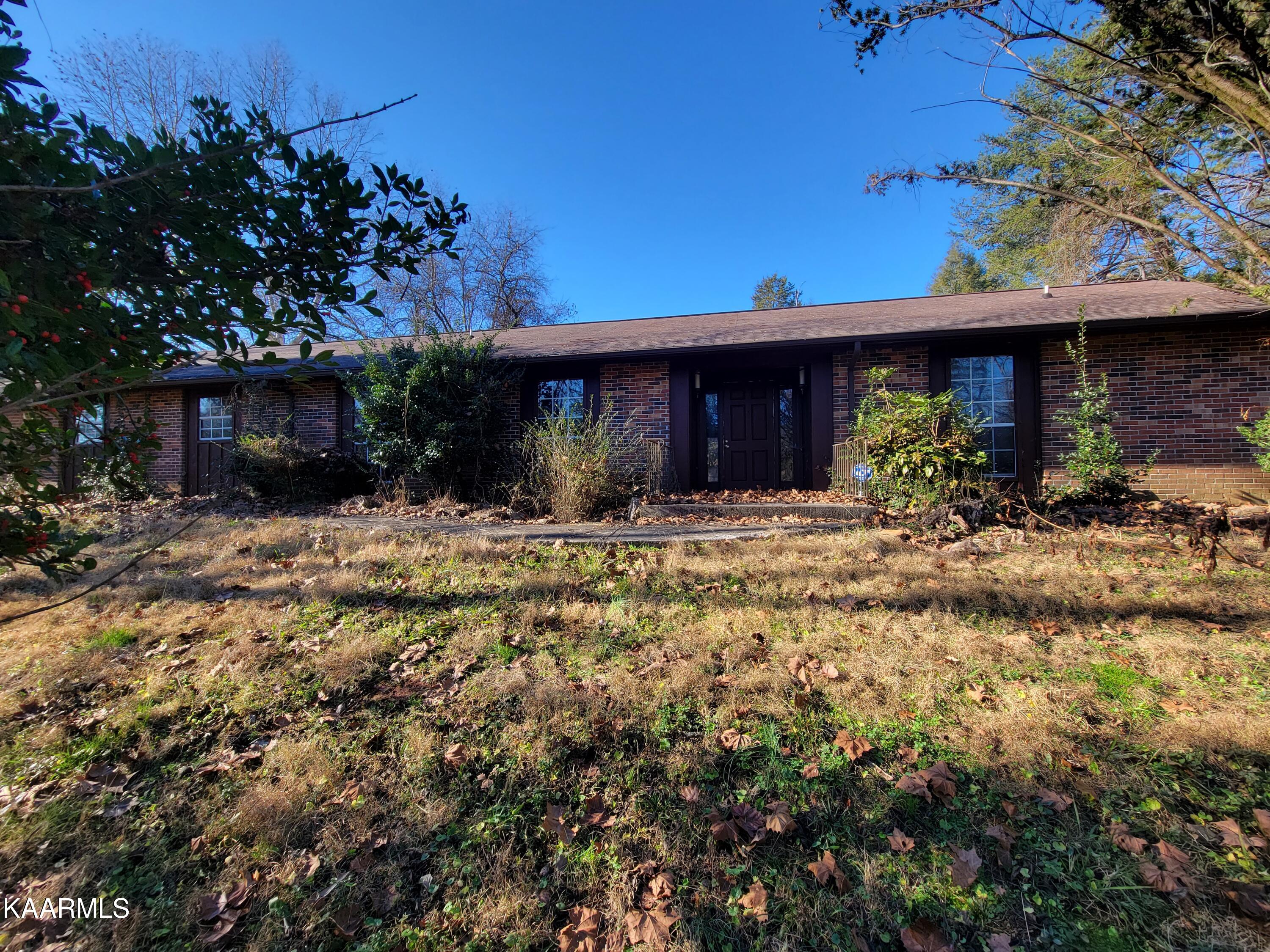 18 Lindale Lane Oak Ridge, TN 37830 - Photo 1 of 28 18 Lindale Lane