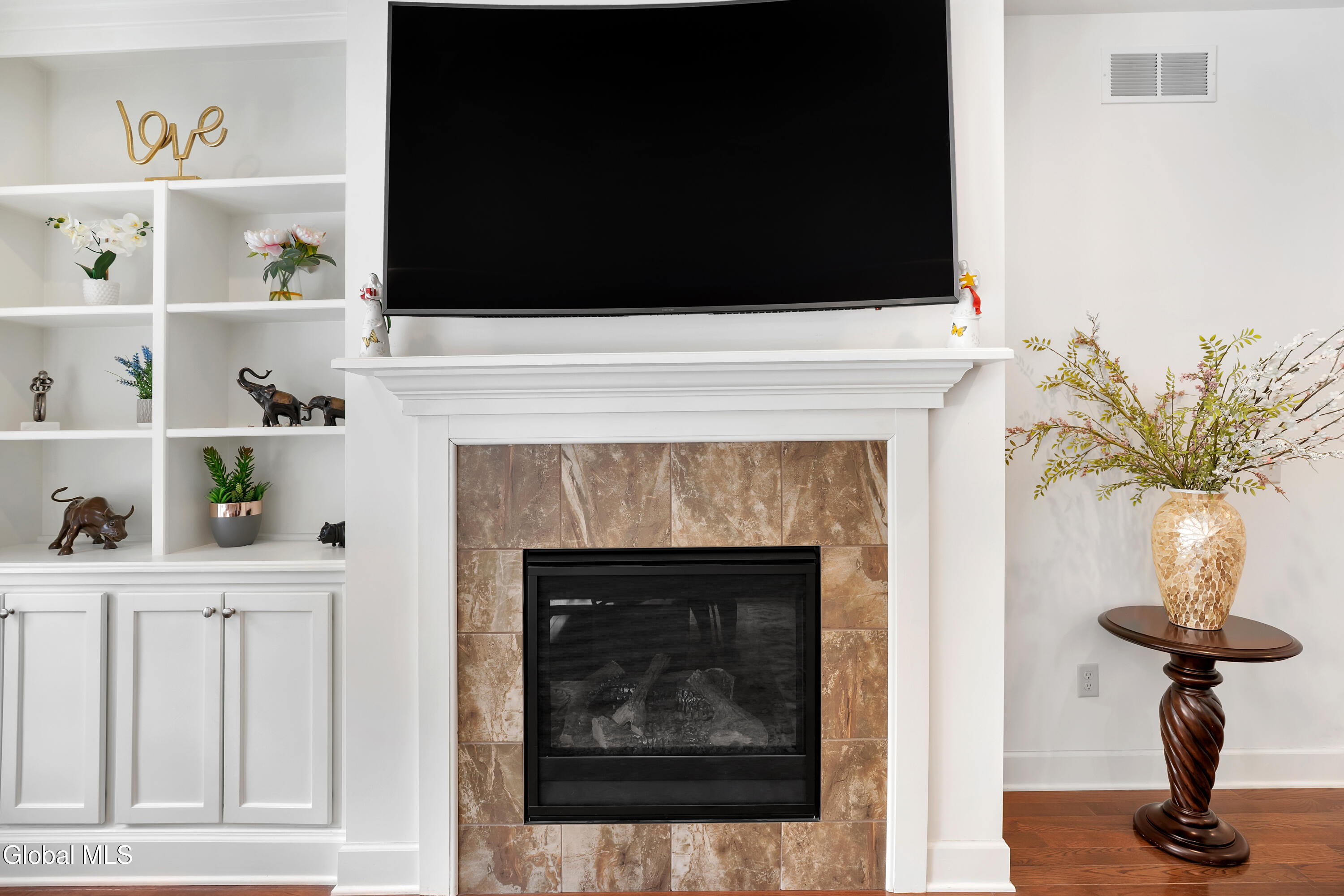 9 Linden Park Drive Halfmoon, NY 12065 - Photo 13 of 46 10_9 linden park dr clifton park