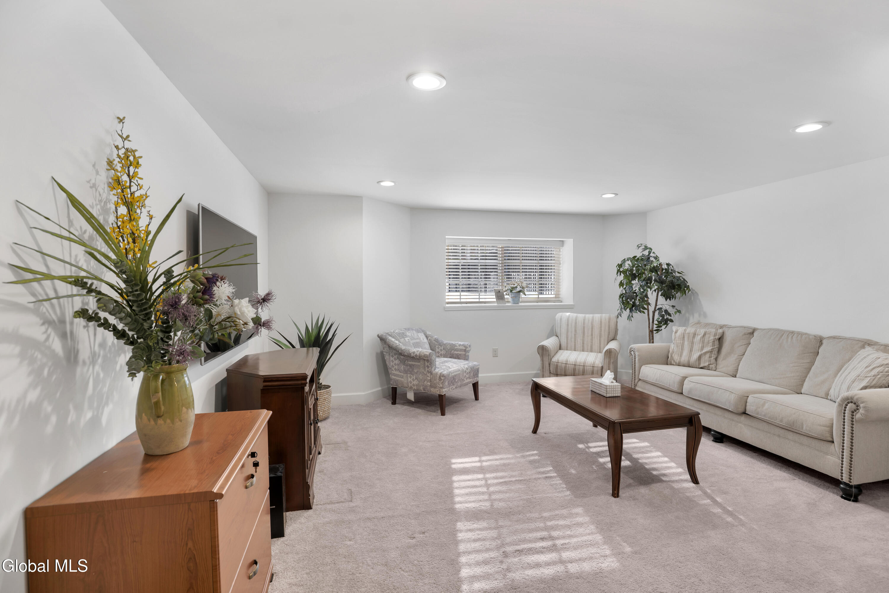 9 Linden Park Drive Halfmoon, NY 12065 - Photo 35 of 46 32_9 linden park dr clifton park