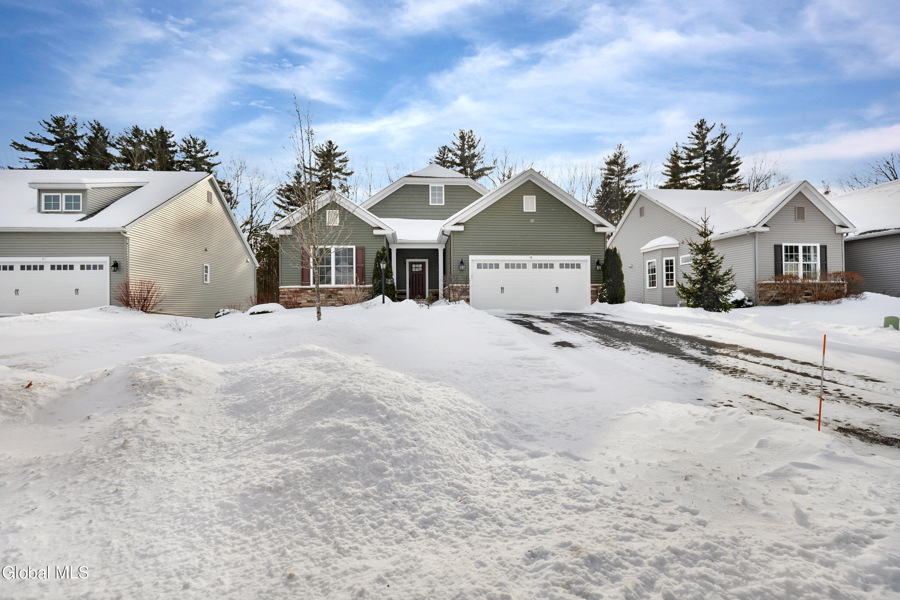 9 Linden Park Drive Halfmoon, NY 12065 - Photo 5 of 46 4_9 linden park dr clifton park