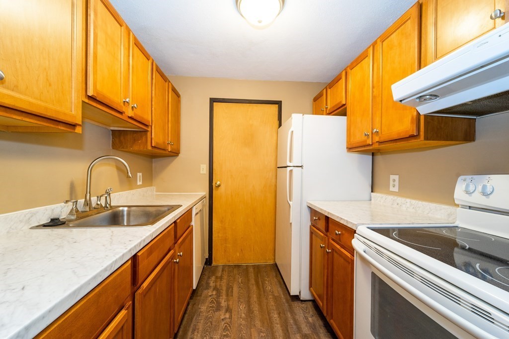 47 Juniper Road, Unit B1 North Attleboro, MA 02760 - Photo 2 of 26