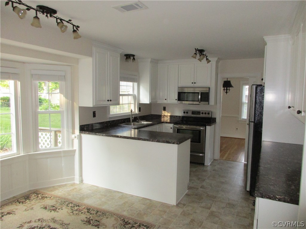 5526 Jamson Road Richmond, VA 23234 - Photo 9 of 42 Gallery Image 9