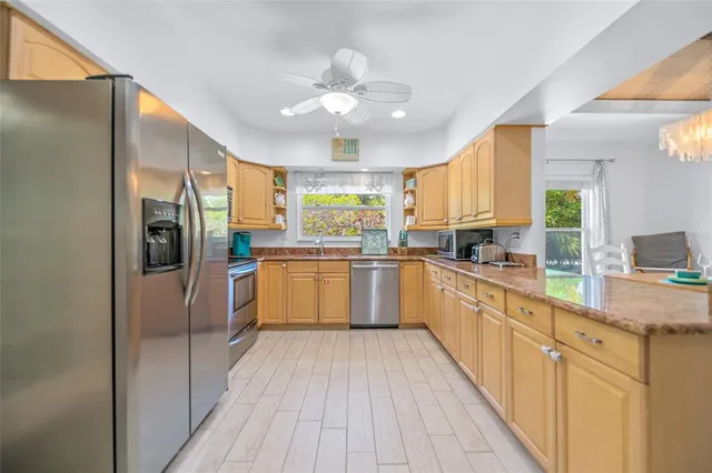 $1,895,000 | 410 Garfield Drive, Sarasota, FL 34236