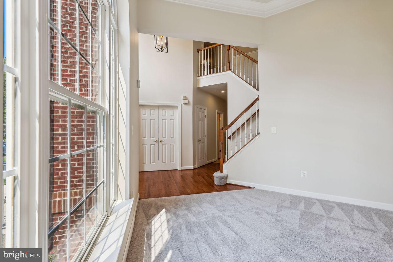 9920 Chessington Way Bowie, MD 20721 - Photo 17 of 63