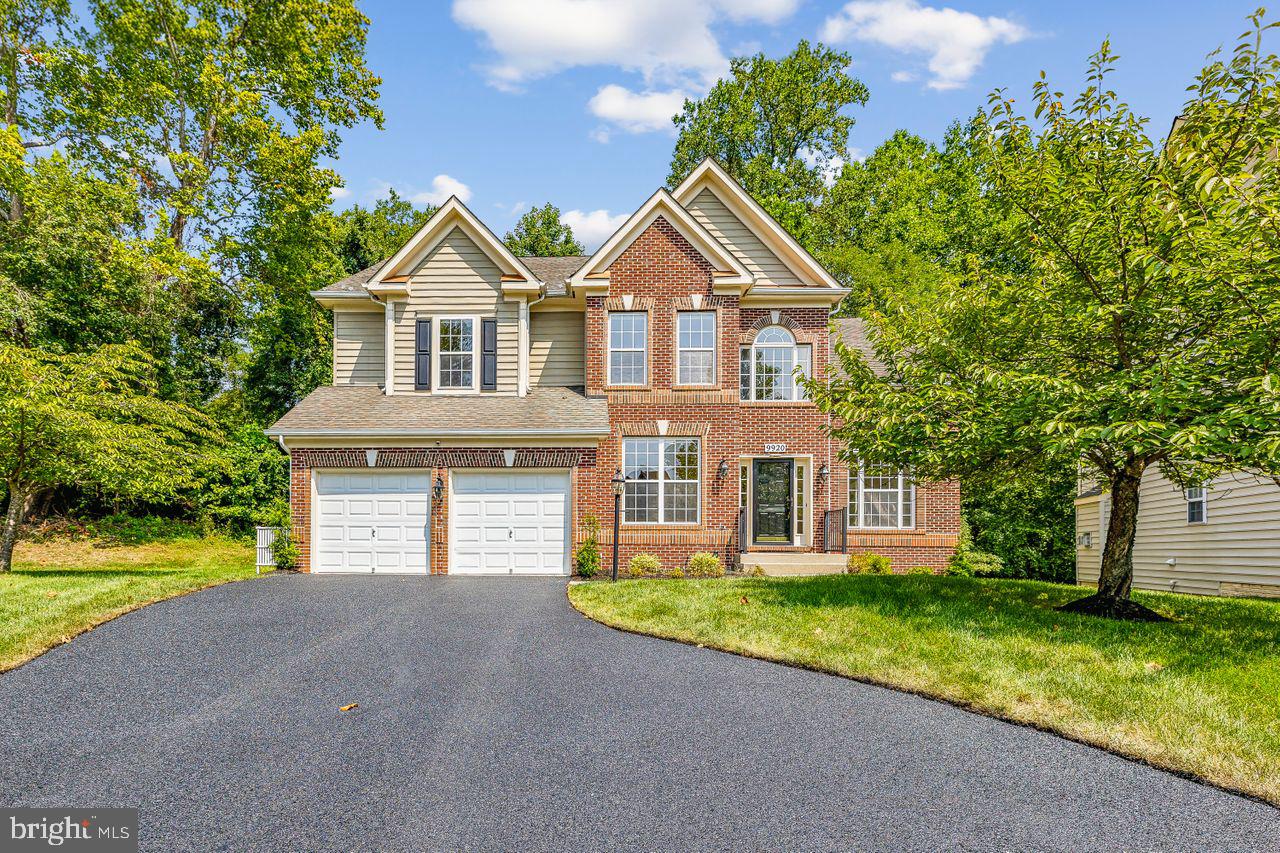 9920 Chessington Way Bowie, MD 20721 - Photo 4 of 63 Front Driveway