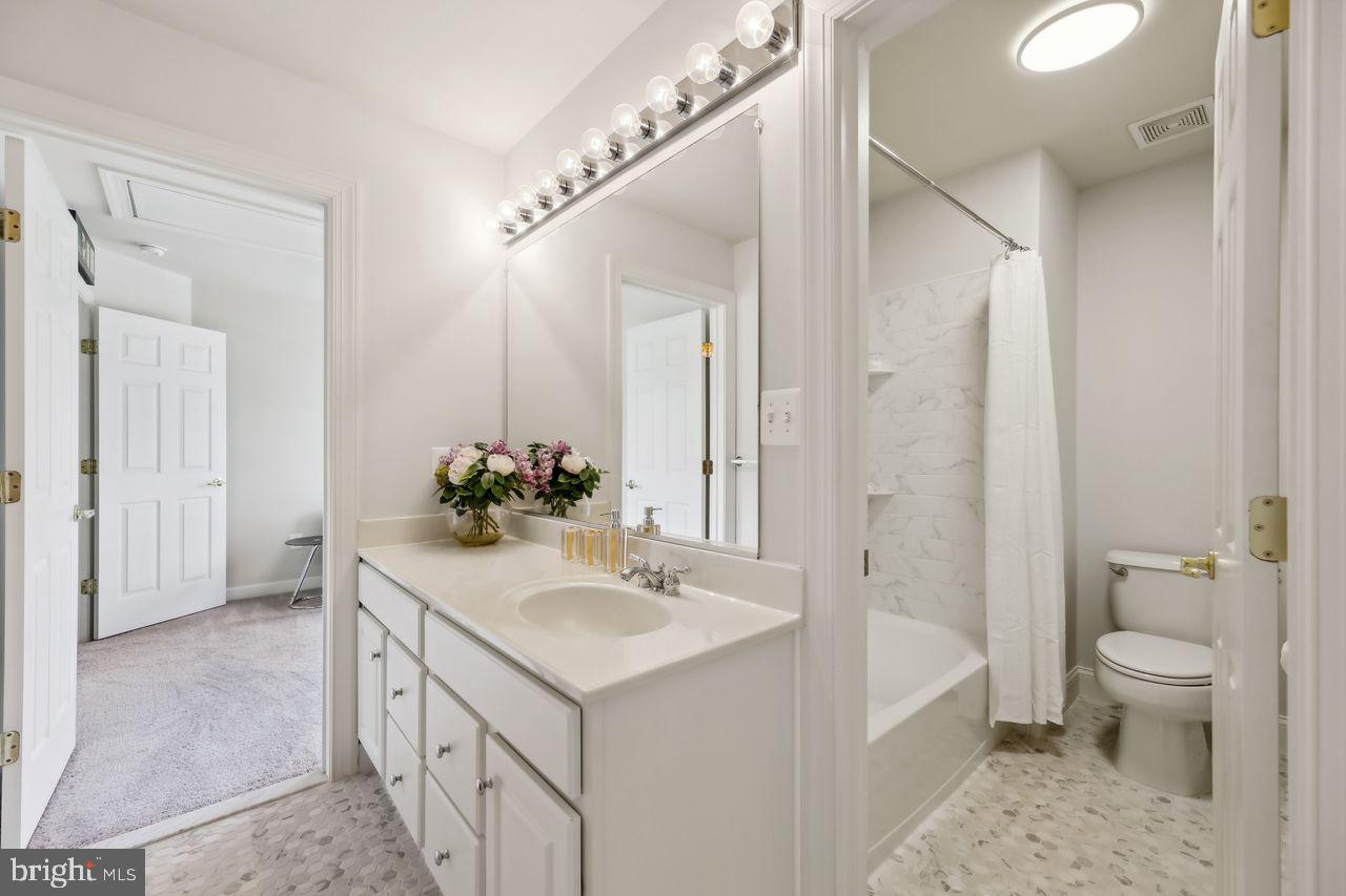 9920 Chessington Way Bowie, MD 20721 - Photo 49 of 63 Jack and Jill Bathroom