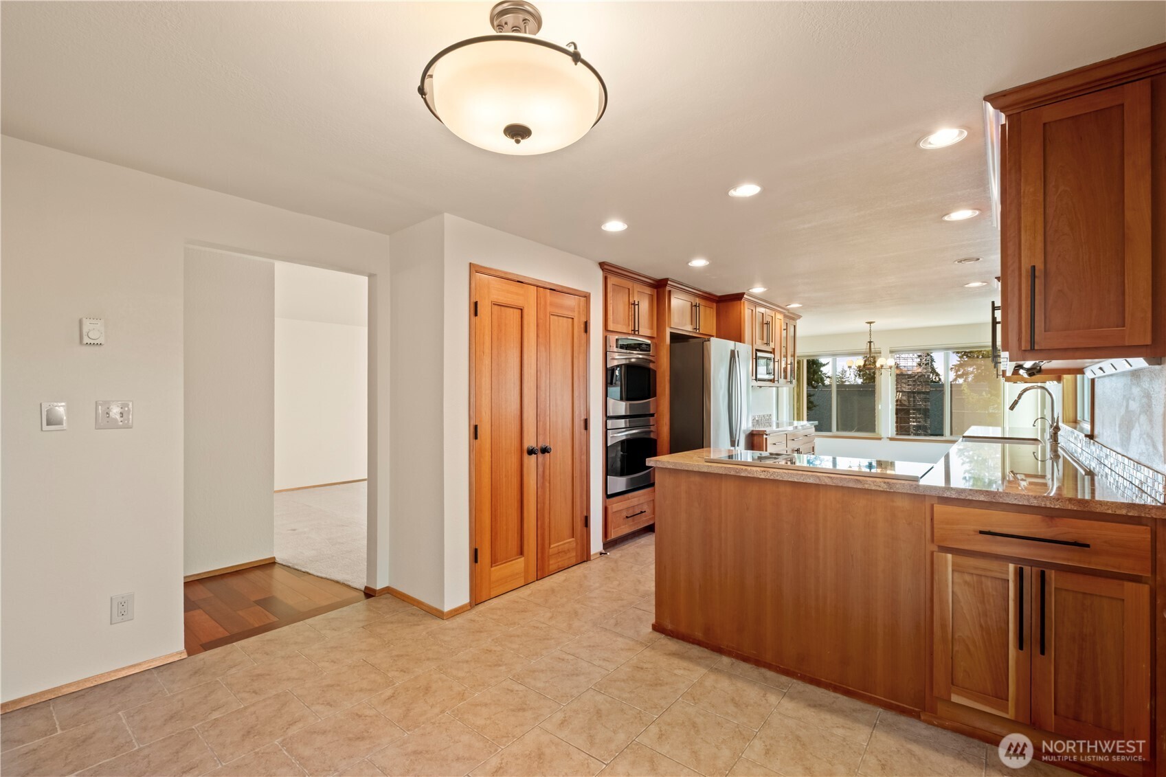 132 North 132nd Street, Unit 402 Seattle, WA 98133 - Photo 25 of 39