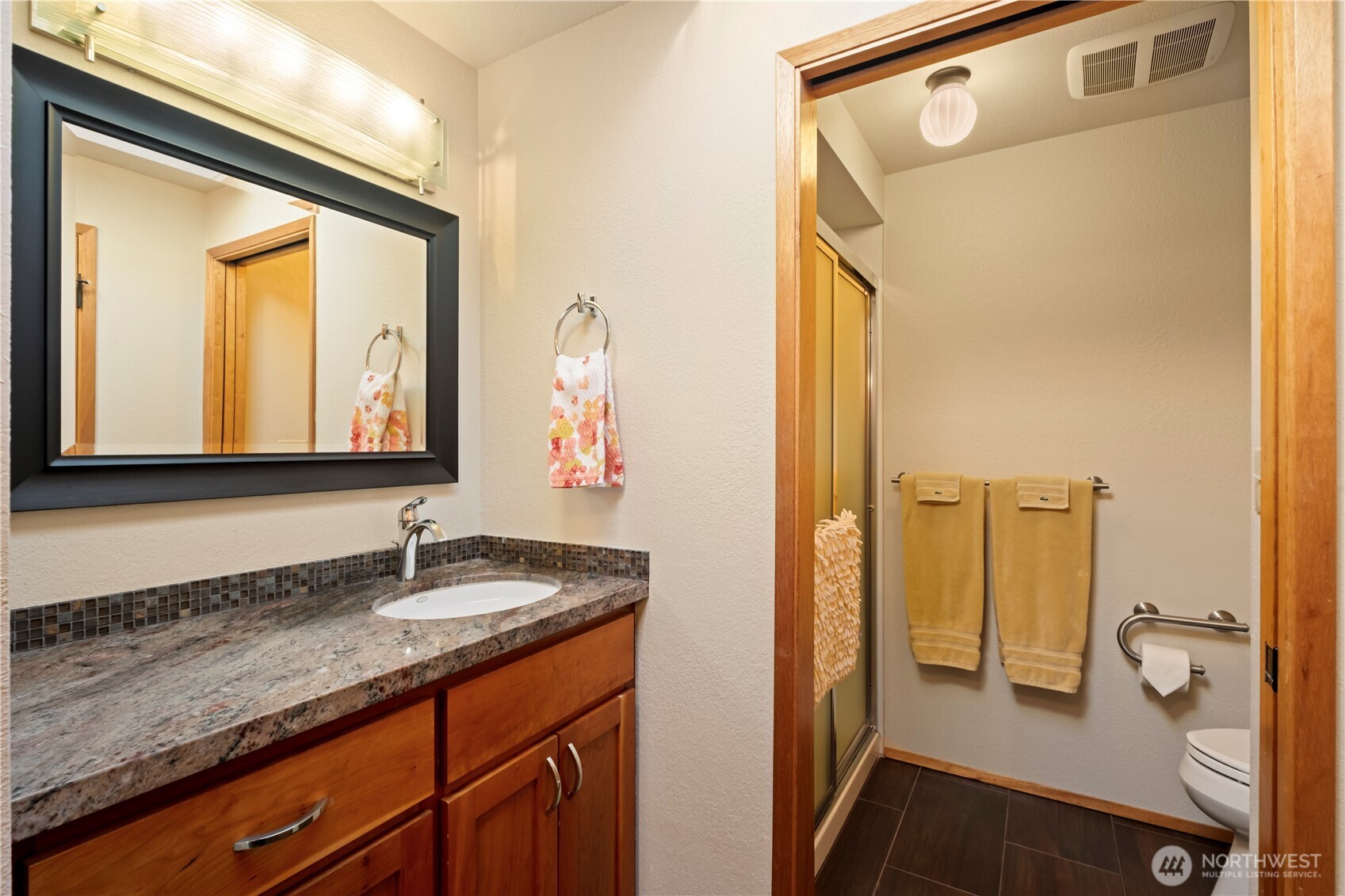 132 North 132nd Street, Unit 402 Seattle, WA 98133 - Photo 32 of 39