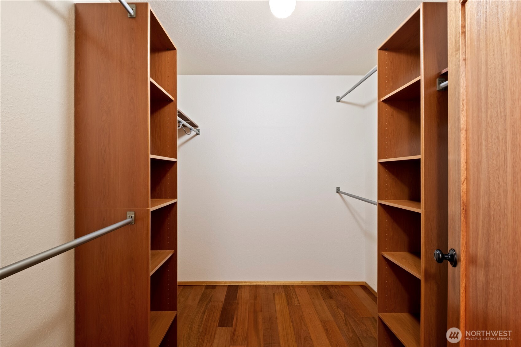 132 North 132nd Street, Unit 402 Seattle, WA 98133 - Photo 7 of 39