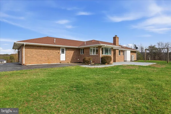 a view of a grassy field