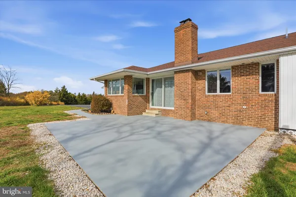 $399,900 | 58 Weber Lane, Berkeley Springs, WV 25411