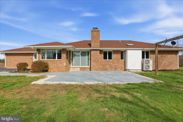 $399,900 | 58 Weber Lane, Berkeley Springs, WV 25411