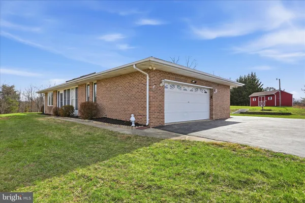 $399,900 | 58 Weber Lane, Berkeley Springs, WV 25411