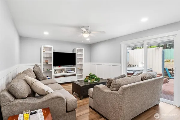 $550,000 | 31435 10th Avenue South, Federal Way, WA 98003