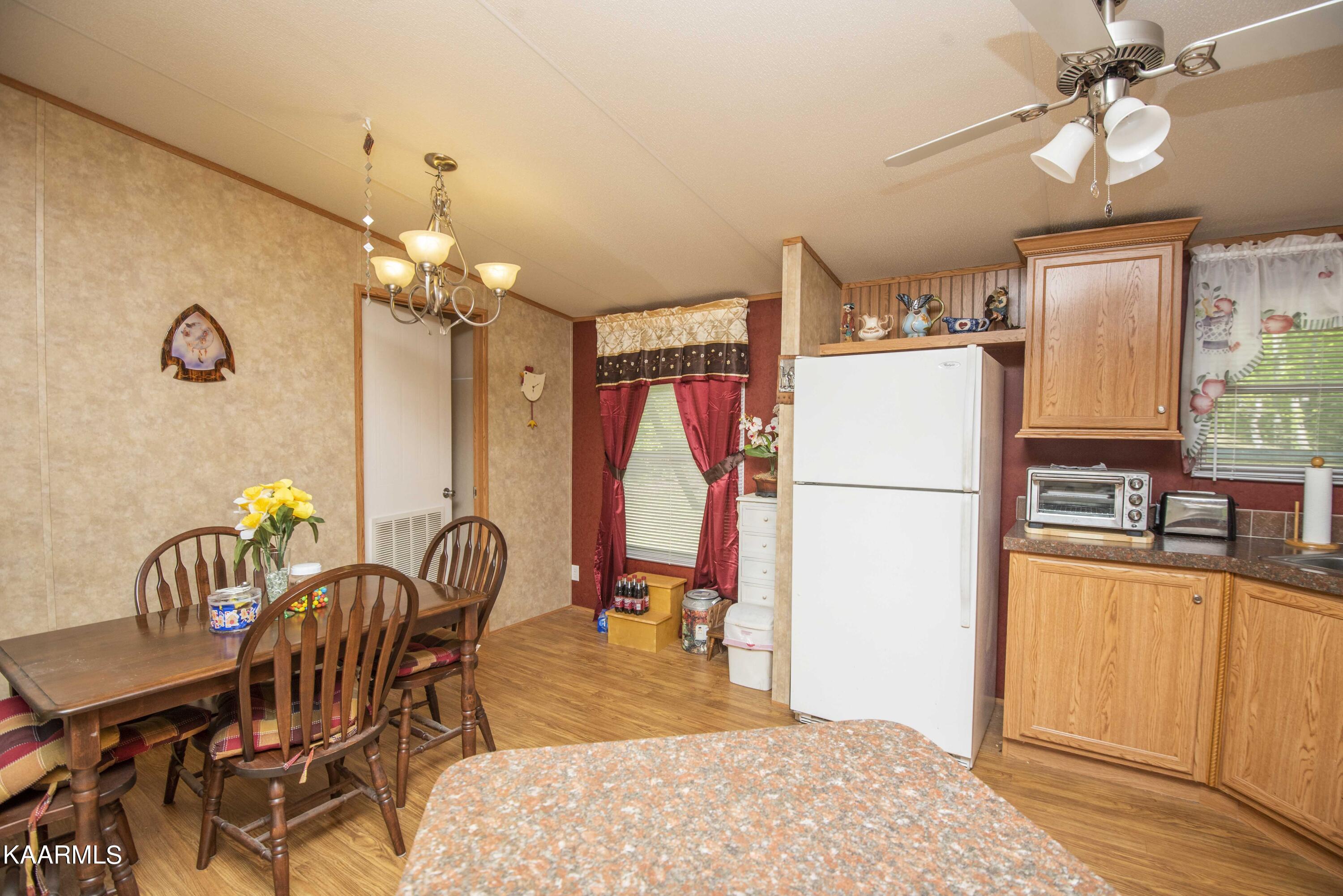 699 Lowes Gap Road Spring City, TN 37381 - Photo 4 of 41 Open airy kitchen