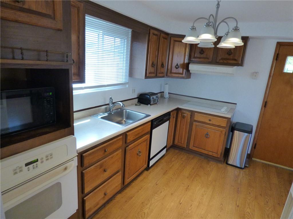 317 Clever Avenue McKees Rocks, PA 15136 - Photo 7 of 25 Gallery Image 7