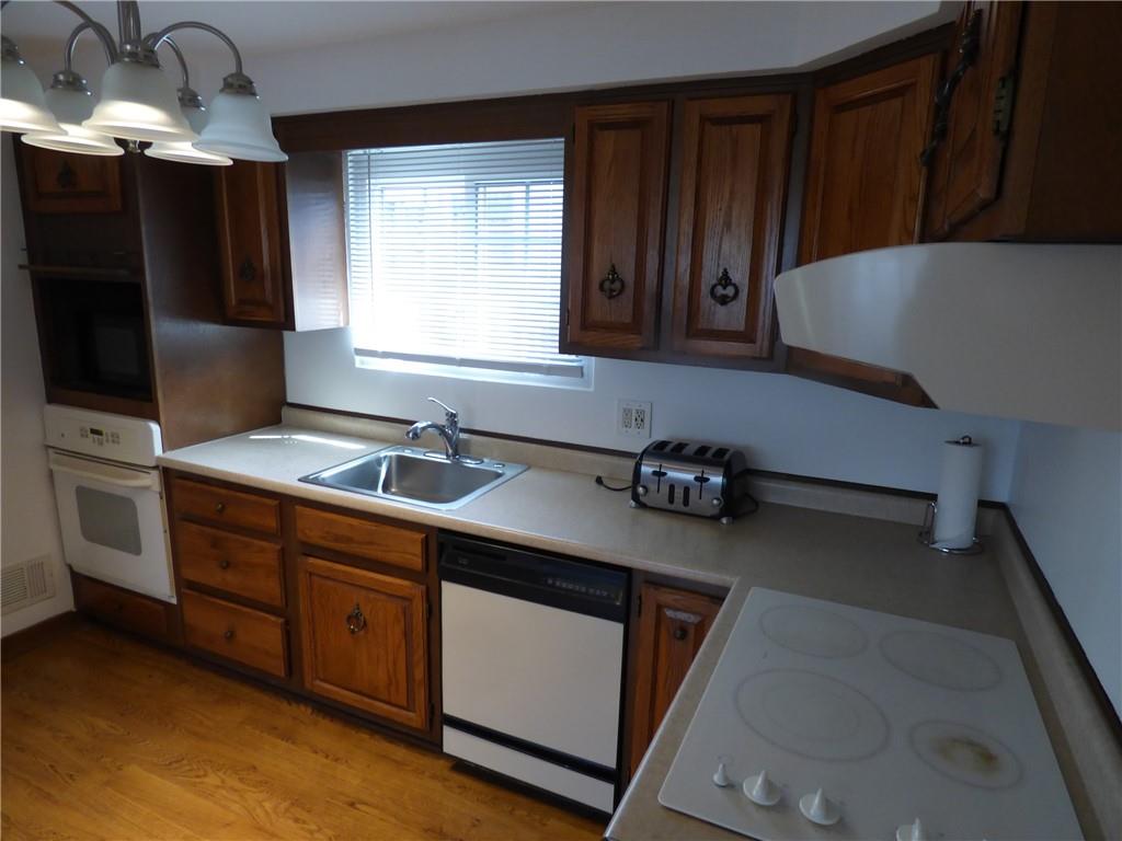 317 Clever Avenue McKees Rocks, PA 15136 - Photo 8 of 25 Gallery Image 8