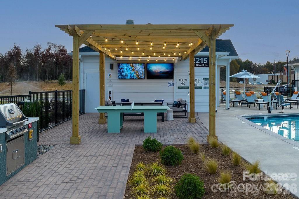 225 Rhyne Road, Unit B1 Charlotte, NC 28214 - Photo 45 of 48 Gallery Image 45
