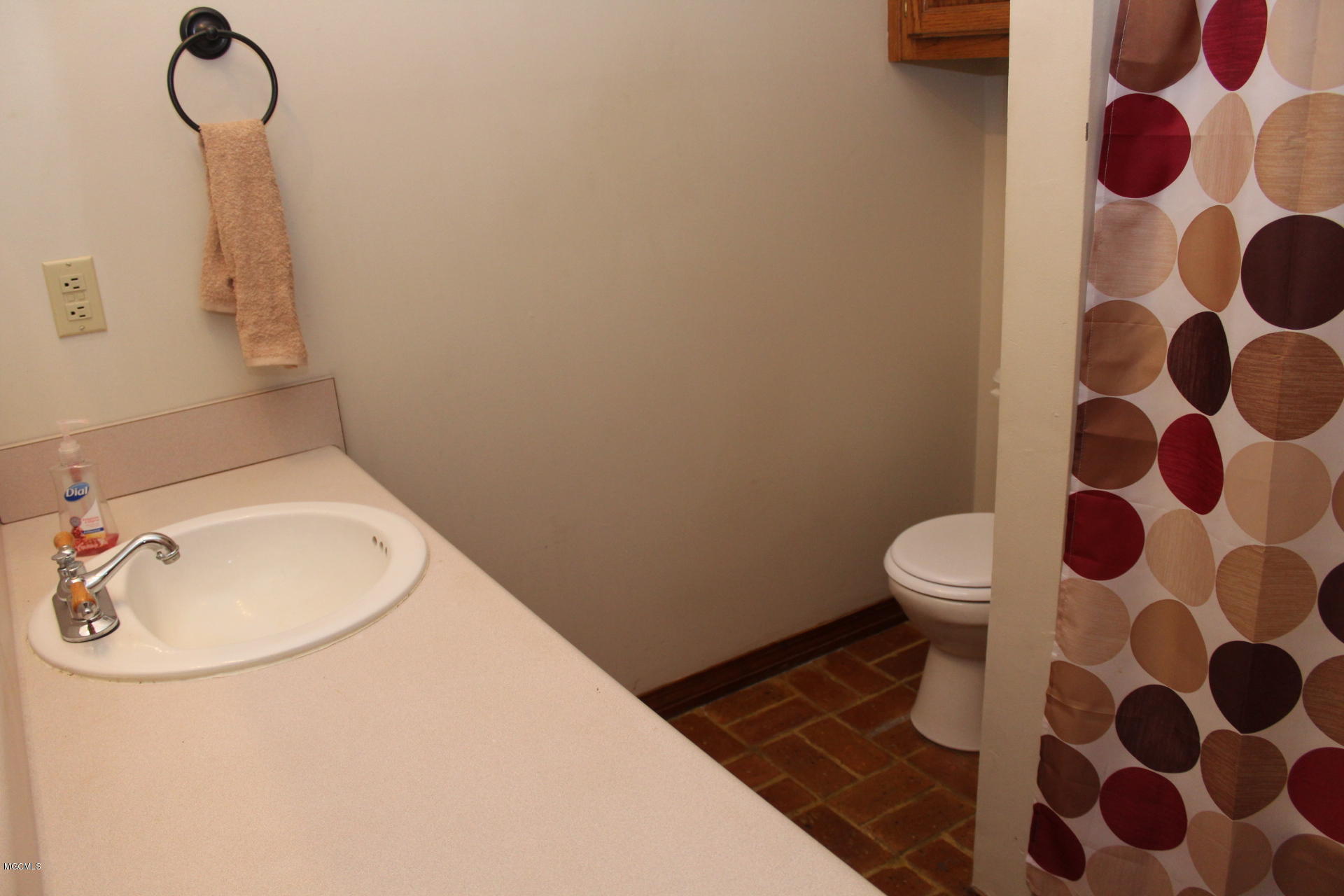 2915 Lee Pierce Road Moss Point, MS 39562 - Photo 19 of 40 Full Bath