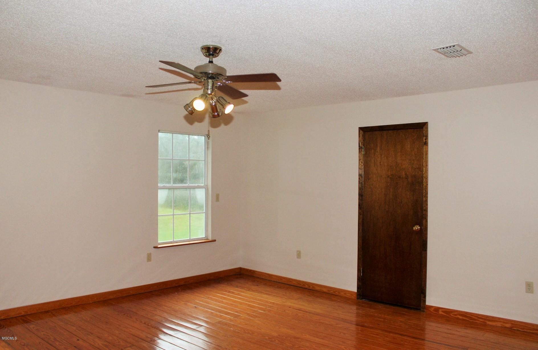 2915 Lee Pierce Road Moss Point, MS 39562 - Photo 24 of 40 Upstairs Bedroom 4
