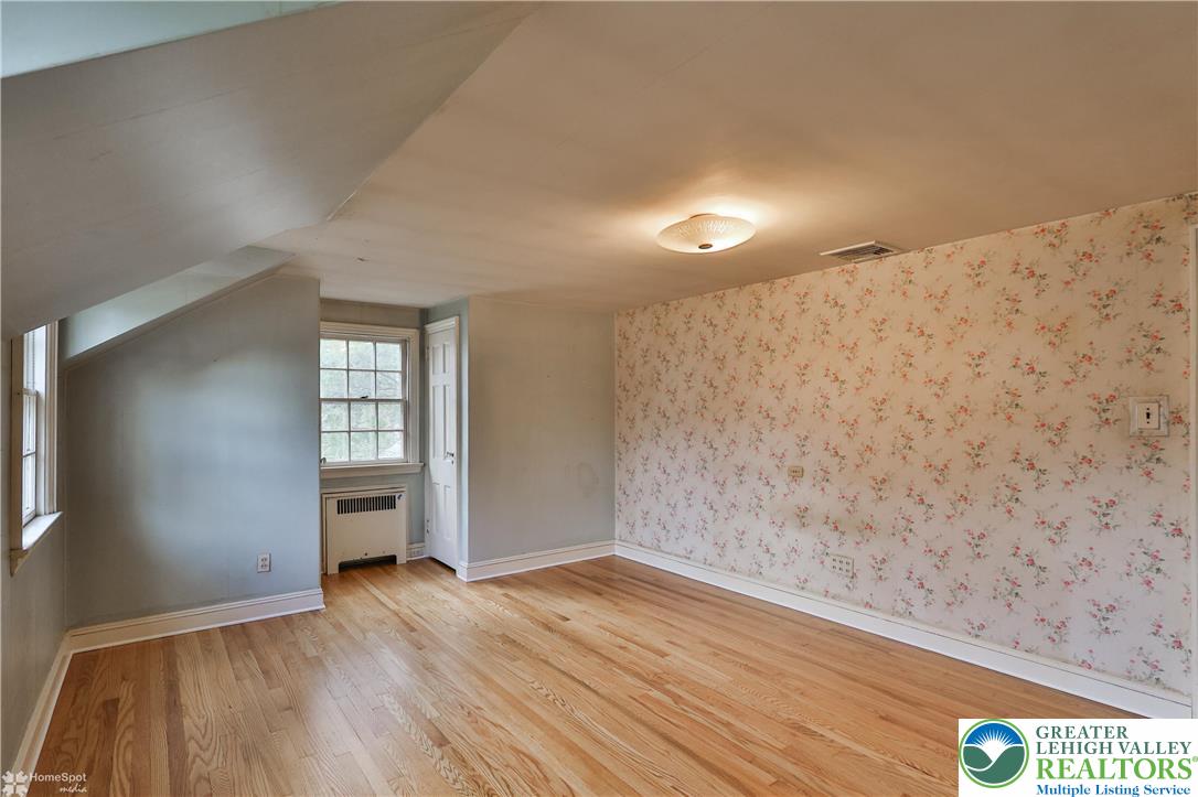 1104 Raymond Avenue Bethlehem, PA 18018 - Photo 30 of 67