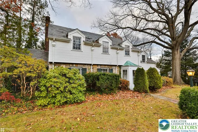 $425,000 | 1104 Raymond Avenue, Bethlehem, PA 18018