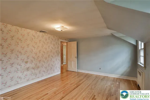 $425,000 | 1104 Raymond Avenue, Bethlehem, PA 18018