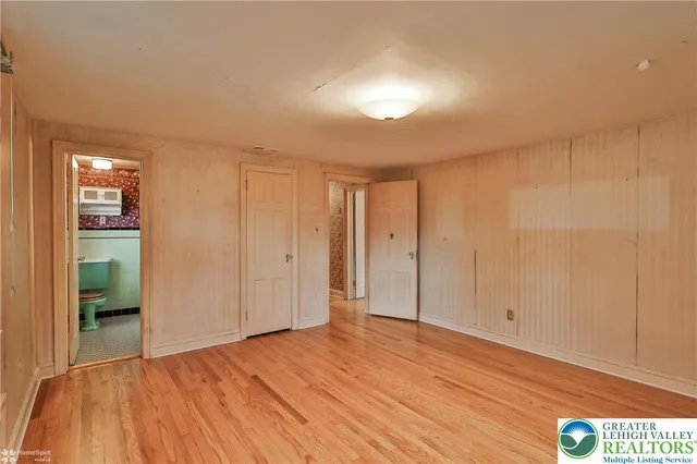 $425,000 | 1104 Raymond Avenue, Bethlehem, PA 18018