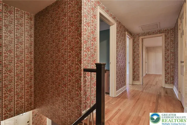 $435,000 | 1104 Raymond Avenue, Bethlehem, PA 18018