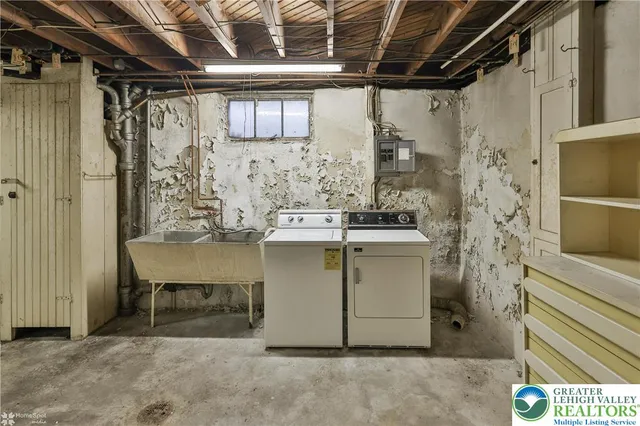 $435,000 | 1104 Raymond Avenue, Bethlehem, PA 18018