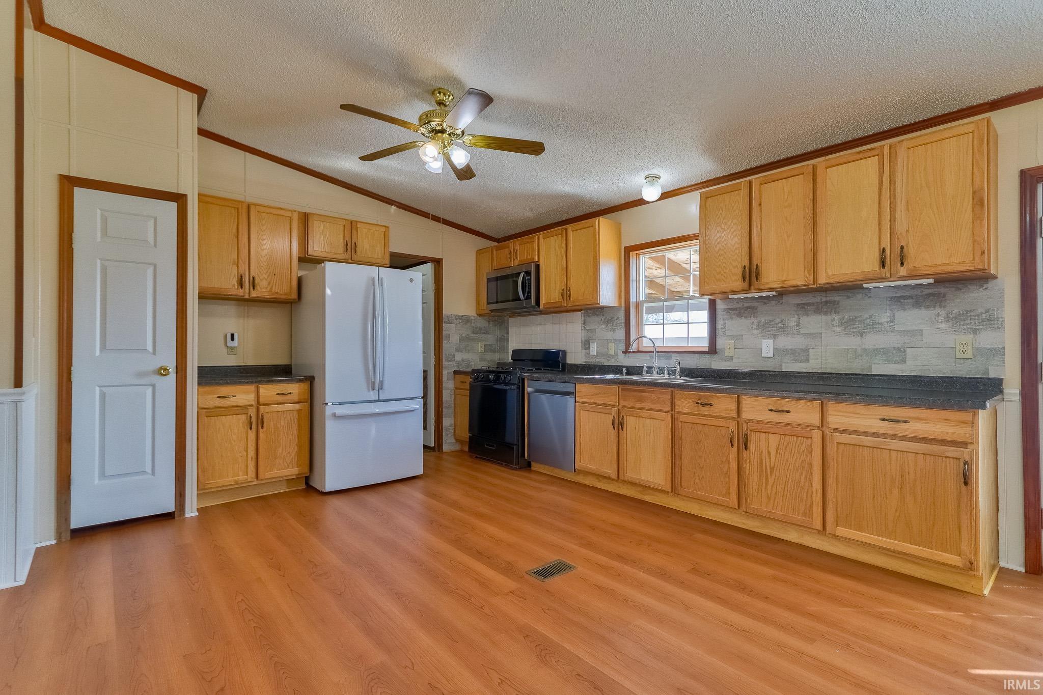 15800 Old Dam 49 Road Mount Vernon, IN 47620 - Photo 9 of 36