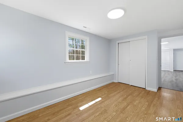 $549,900 | 93 Old Meadow Plain Road, Simsbury, CT 06089
