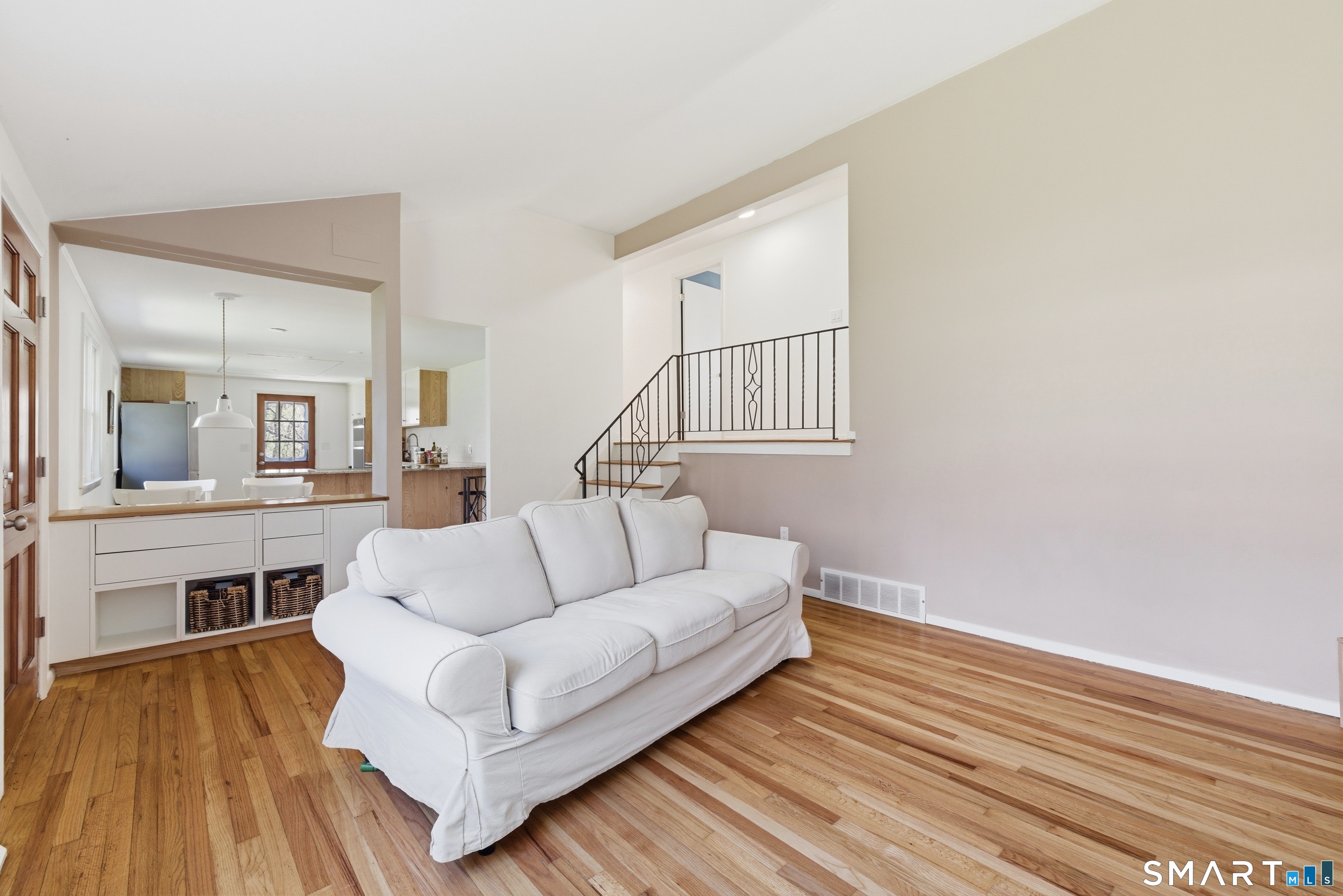 93 Old Meadow Plain Road Simsbury, CT 06089 - Photo 6 of 36