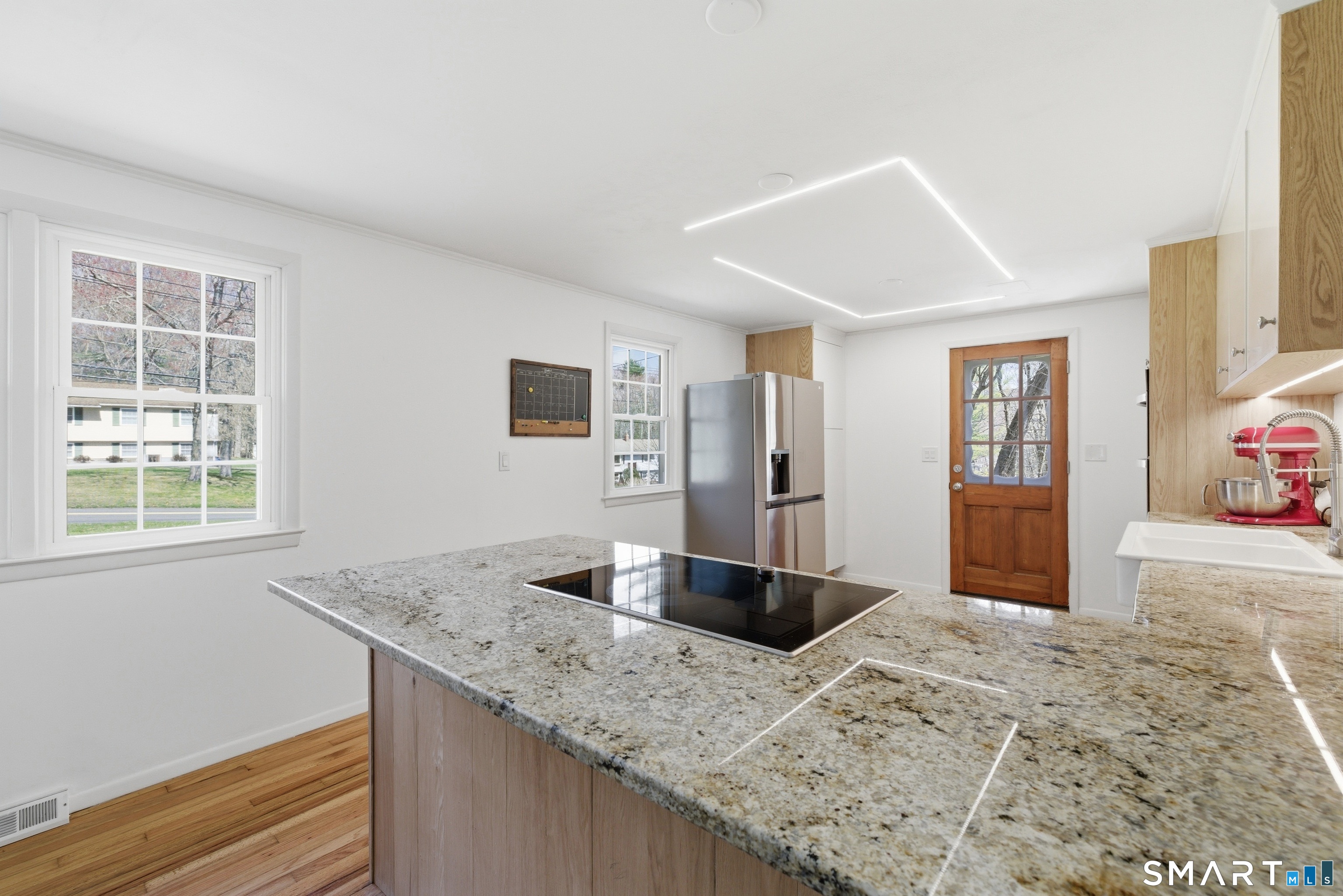 93 Old Meadow Plain Road Simsbury, CT 06089 - Photo 10 of 36