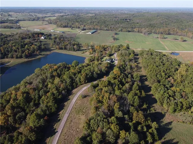 $32,802 | Lot 3 Fraction Point Drive, Warsaw, MO 65355