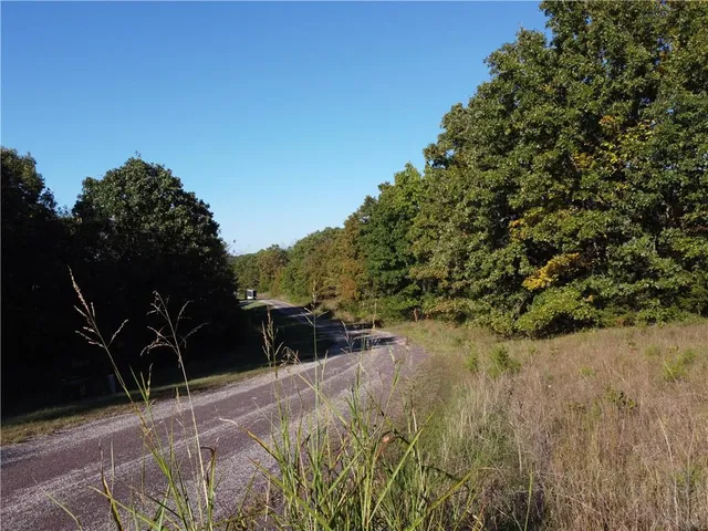 $32,802 | Lot 3 Fraction Point Drive, Warsaw, MO 65355