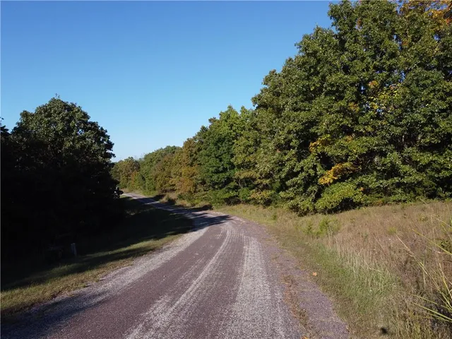 $32,802 | Lot 3 Fraction Point Drive, Warsaw, MO 65355
