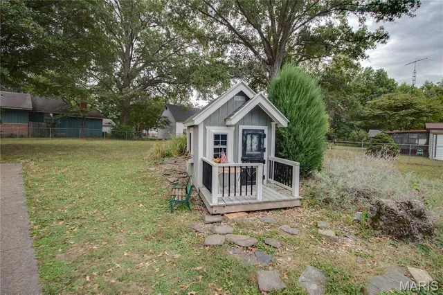 $187,185 | 307 North East Street, Carlinville, IL 62626