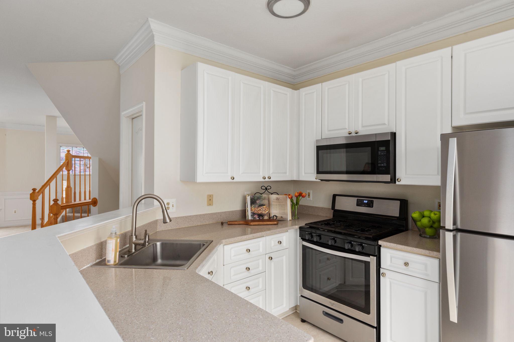 44911 Point Bay Terrace Ashburn, VA 20147 - Photo 11 of 31