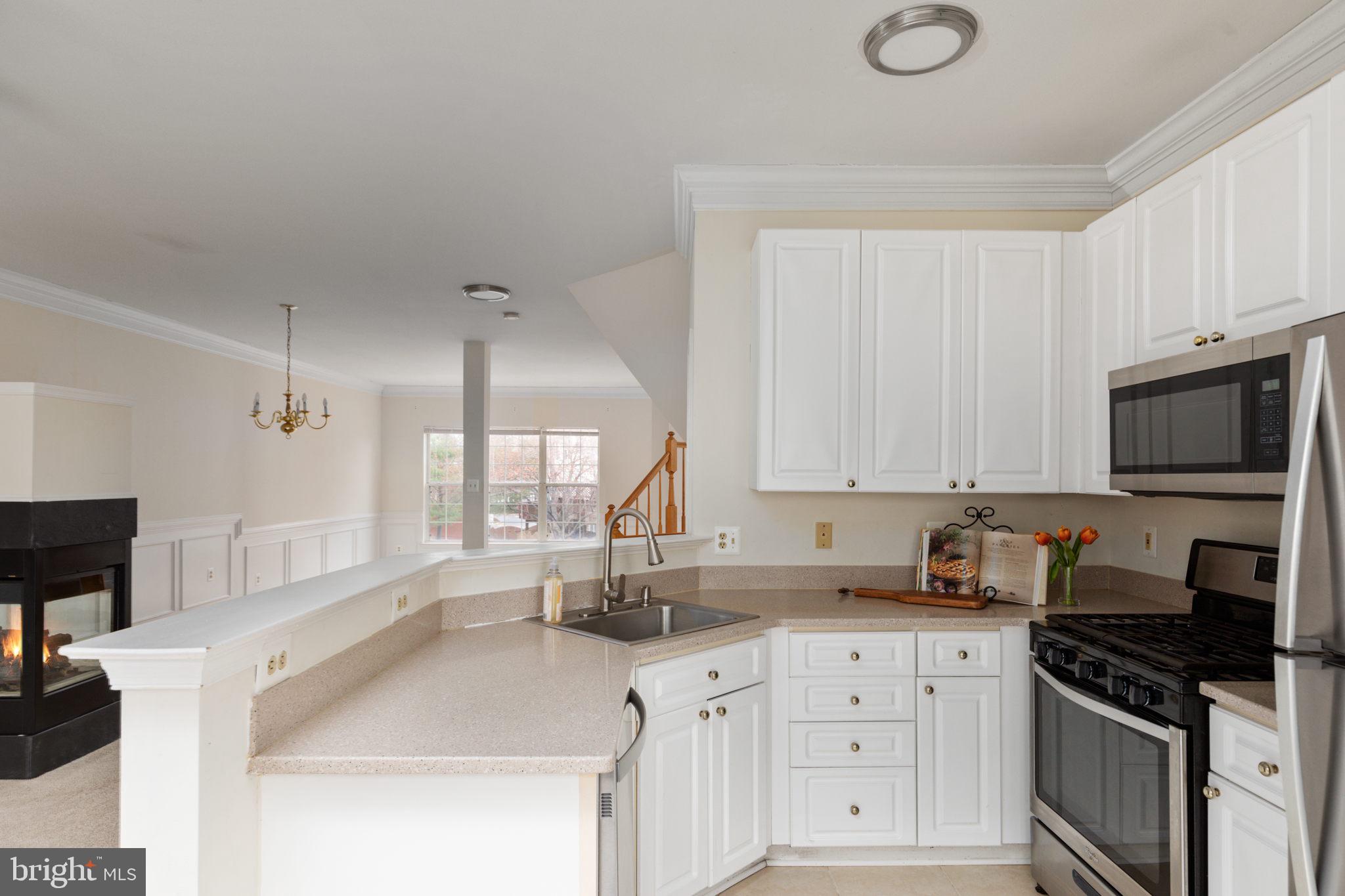 44911 Point Bay Terrace Ashburn, VA 20147 - Photo 12 of 31