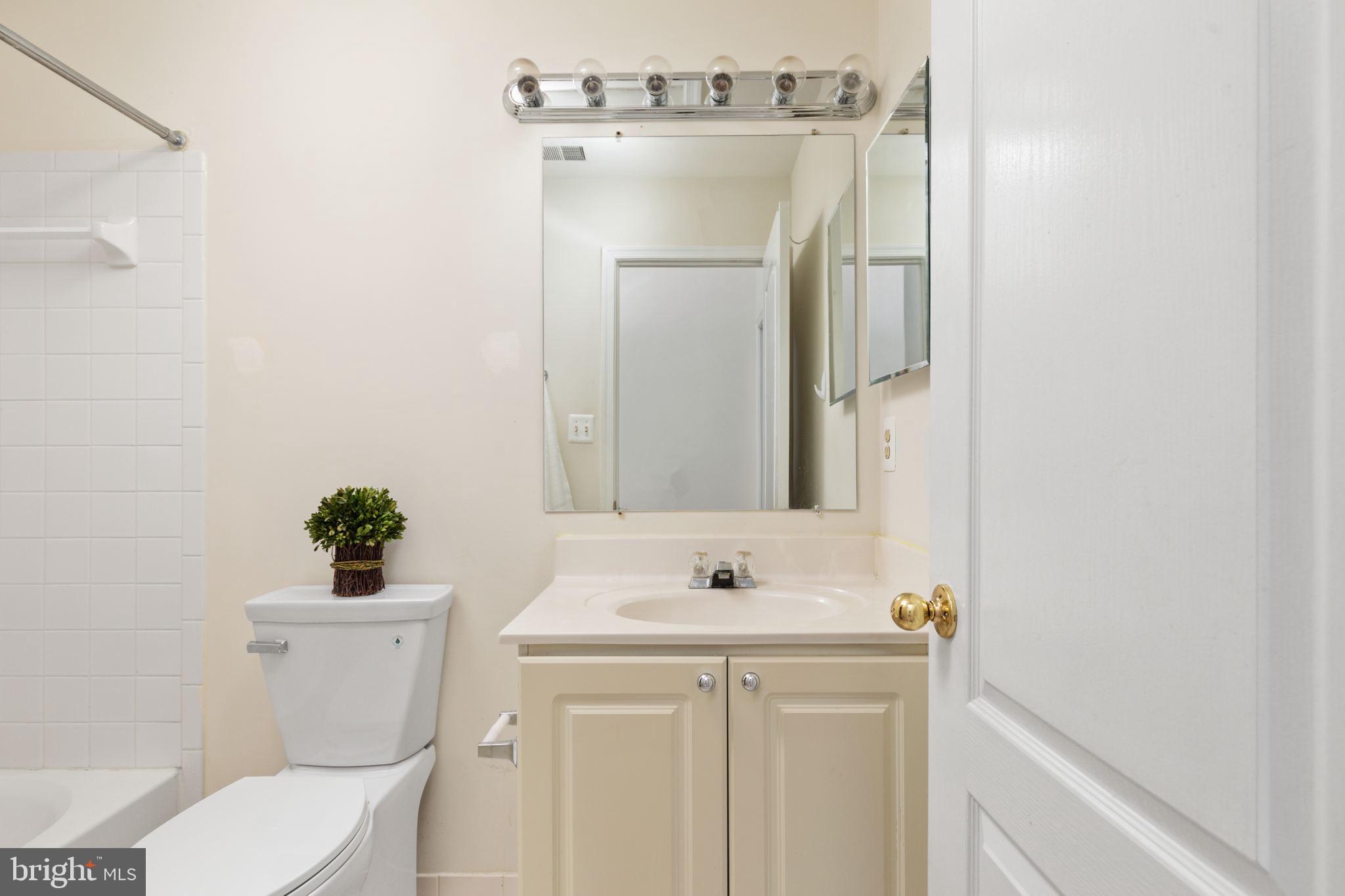 44911 Point Bay Terrace Ashburn, VA 20147 - Photo 19 of 31