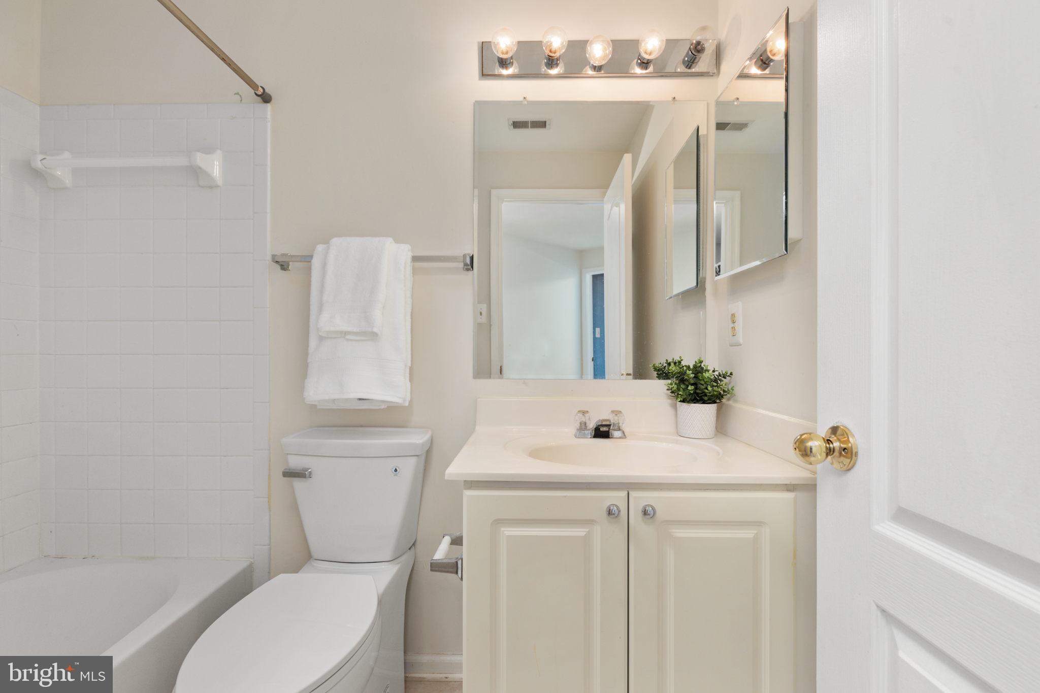 44911 Point Bay Terrace Ashburn, VA 20147 - Photo 29 of 31